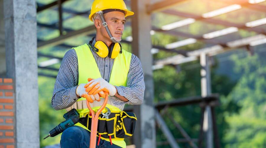 Professional gutter cleaning in Deridder, LA